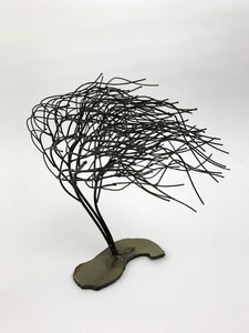 lot 44 image: Vintage Welded Metal Blowing Tree Sculpture