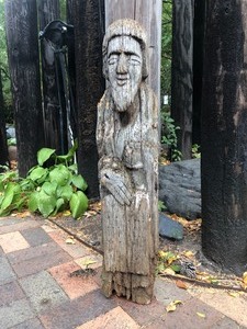 lot 54 image: Vintage Carved Wood OutdoorGarden Statue