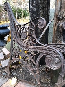 lot 68 image: Ornate Vintage Cast Iron Bench Ends #1