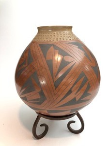 lot 74 image: Large Signed Mata Ortiz, Casa Grandes Pueblo Pottery Jar by Armando Silveira