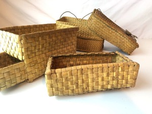 lot 89 image: Antique Hand Woven Lunch Basket wMany Compartments