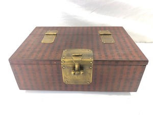lot 95 image: Oriental Hinged Top Box wCalligraphy 