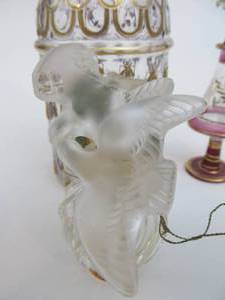 lot 113 image: Vintage & Antique Perfume Bottles 