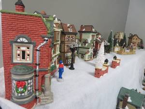 CHRISTMAS VILLAGE