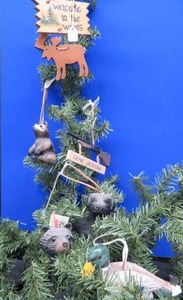 6 NEW WITH TAGS  UP NORTH ORNAMENTS