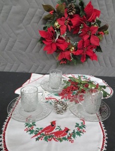 PRINCESS HOUSE FANTASIA  VINTAGE TABLE LINENS