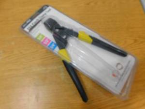 lot 110 image: 38 in., 12 in. and 34 in. PEX Quick-Cinch Clamp Tool