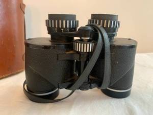2 Binoculars, 1 Case