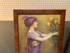 3 Gorgeous Framed Art - Women
