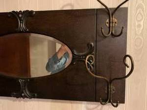 Mirror with 4 hooks