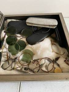 Minuet Display Case with Eyeglasses