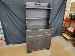 lot 357 image: Cabinet