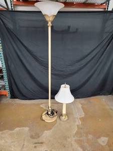 lot 365 image: 2 Lamps 
