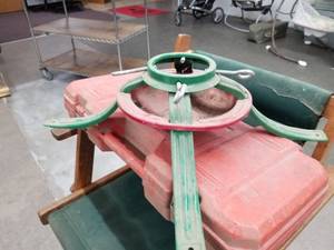lot 347 image: Christmas tree holder