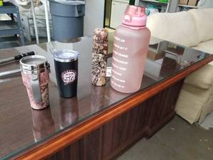 lot 349 image: Mugs as shown
