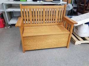 lot 325 image: Sitting Bench