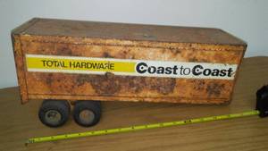 lot 3 image: Coast to Coast trailer. ERTL