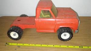 lot 4 image: Tonka Truck  no box.