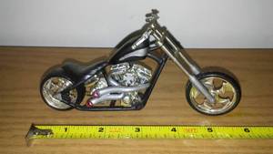lot 22 image: Motorcycle - chopper.