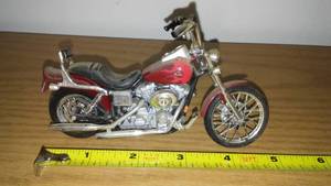 lot 23 image: Motorcycle- Harley-Davidson. Miasto.