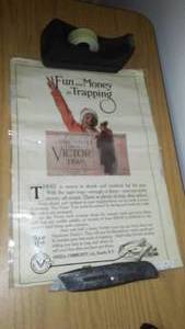 lot 44 image: Victor advertisement traps. 1917