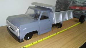 lot 70 image: Tonka truck and dump box