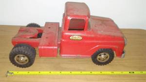 lot 94 image: Tonka truck semi.