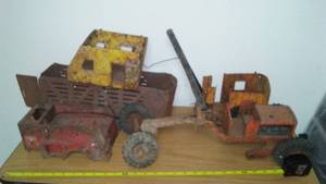 lot 95 image: Rusty projects and more. Tonka, etc.