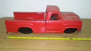 lot 103 image: Tonka pickup truck- repaint.
