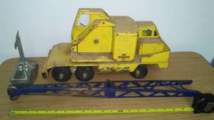 lot 105 image: Structo Michigan crane.