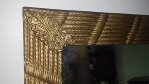 lot 239 image: Gorgeous vintage mirror
