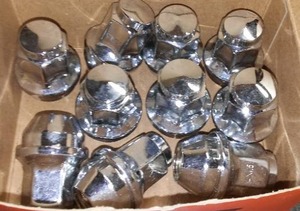 lot 339 image: Dorman Wheel Lug Nut (10 qty)