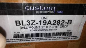 lot 378 image: Ball Mount 2 in. Hitch