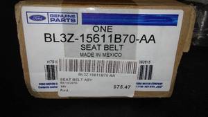 lot 434 image: Genuine Ford BL3Z-18611B09-AB Pretensioner - Seat Belt Retractor