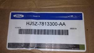 lot 444 image: FORD FLOOR LINER KIT HJ5Z-7813300-AA