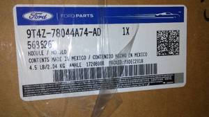 lot 83 image: Passenger Inflator Module - Ford (9T4Z78044A74AD)