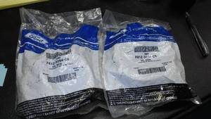 lot 89 image: Drive Axle Shaft Seal - Ford 3C3Z-3254-CA (2) Seals
