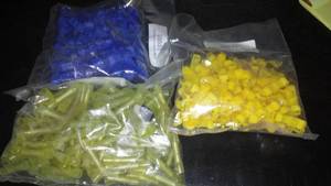 lot 136 image: Nylon Insulated Quick Connectors. 325 Total