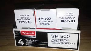 lot 164 image: Spark Plugs SP-500 (7)