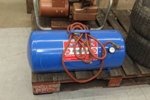 lot 397 image: American Products Mobile Air Air Tank  with Air Hose