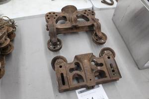 lot 424 image: Lot of (2) Pulley Assemblies