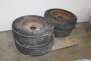 lot 440 image: Lot of (4) Samson 21575R17.5 TireRim
