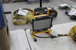 lot 474 image: Shop Work Light