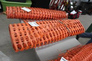 lot 485 image: Plastic Fencing