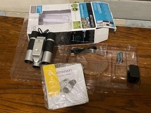 lot 3 image: Emerson 10x25 Digital Camera Binoculars