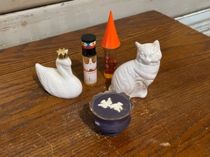 lot 17 image: Avon Cologne Collection Little Burro, Heralds of Spring, Oil Lamp, Crystal Snowflake Christmas Bell, Scent of Roses Brocade Cream Sachet