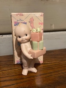lot 20 image: The Rose ONeill Kewpie Collection Enesco Corporation Lot of 6