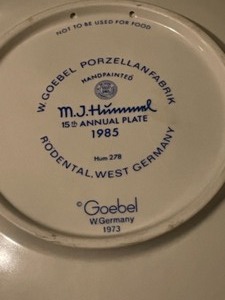 lot 49 image: MJ Hummel 1985 Plate