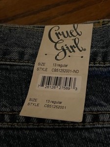lot 64 image: Cruel Girl Georgia Relaxed Jeans Size 13