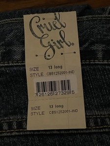 lot 68 image: Cruel Girl Georgia Relaxed Jeans Size 13